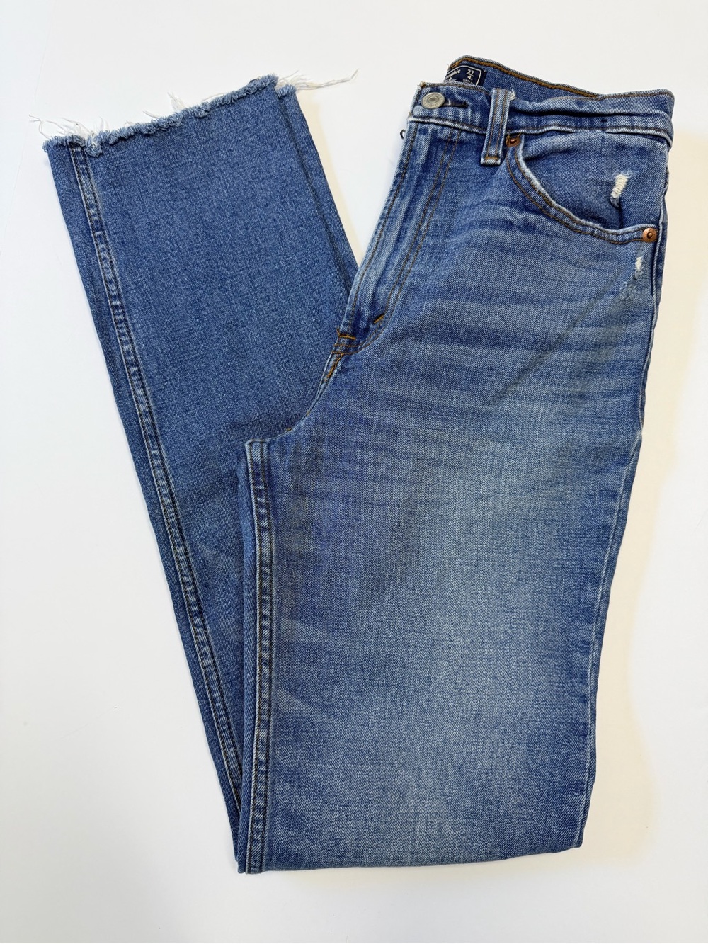 Abercrombie & Fitch Zoe Natural Rise Ankle Straight Jeans 27 Raw Hem